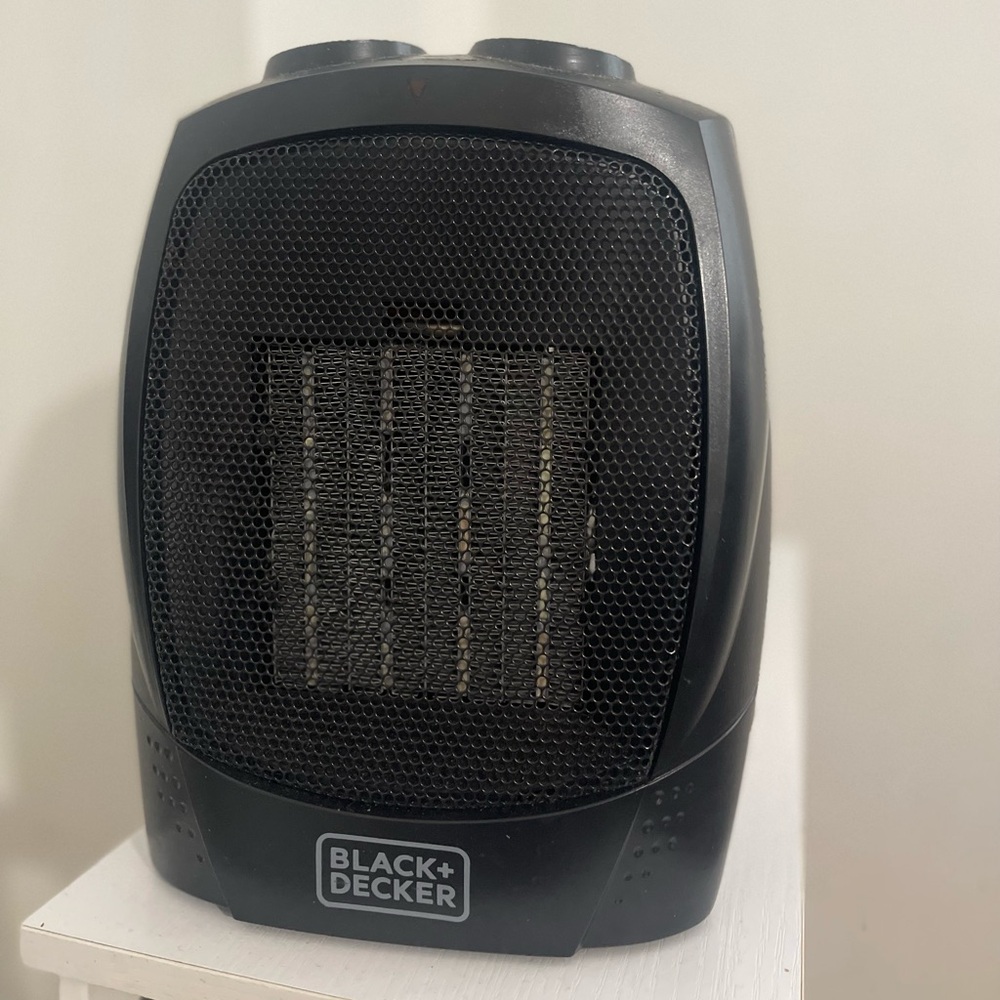 Black & Decker Black Compact Heater